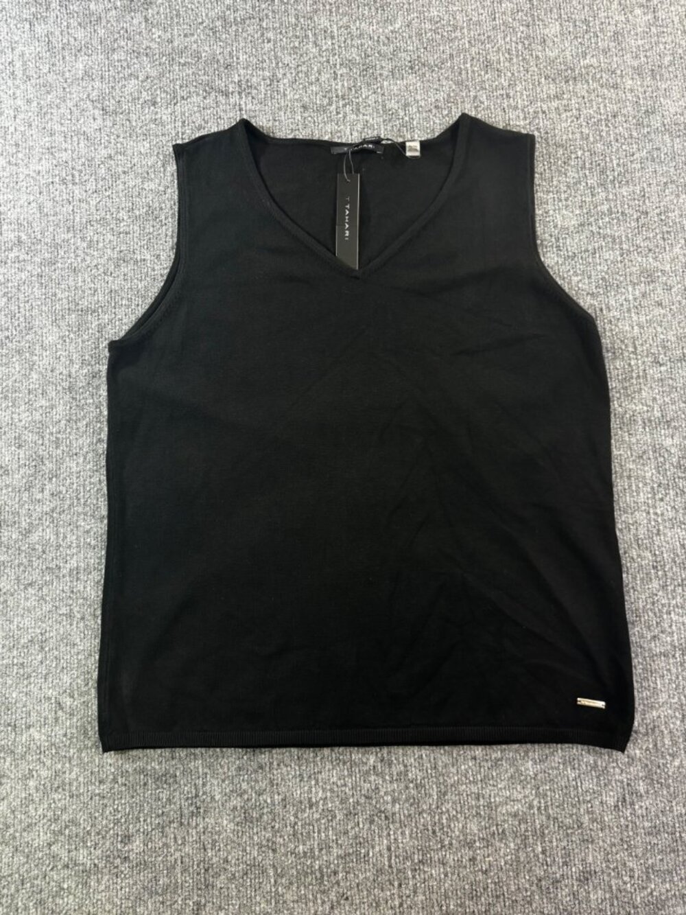 Tahari Tank Top Women's  XL Black V-neck top NWT